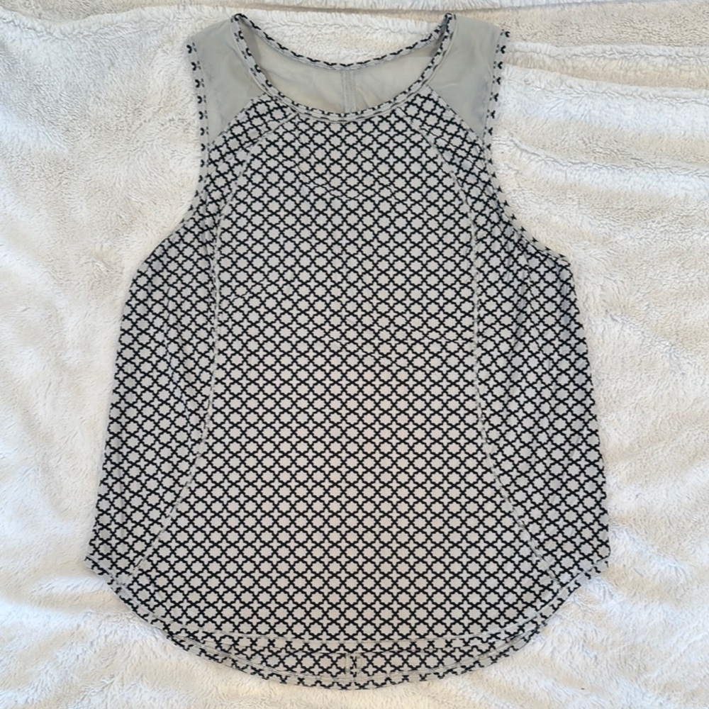 Lululemon tank